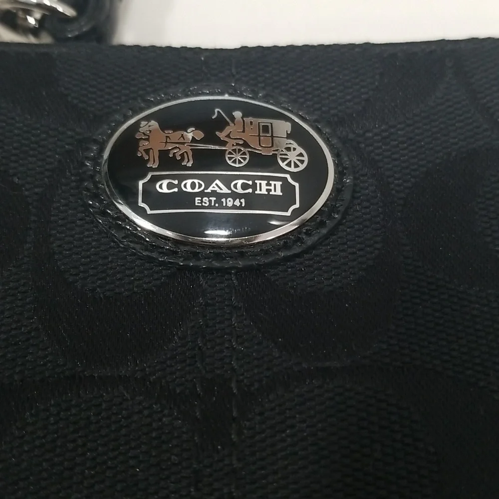 NWOT Coach Black Signature Canvas Wristlet - Picture 4 of 9